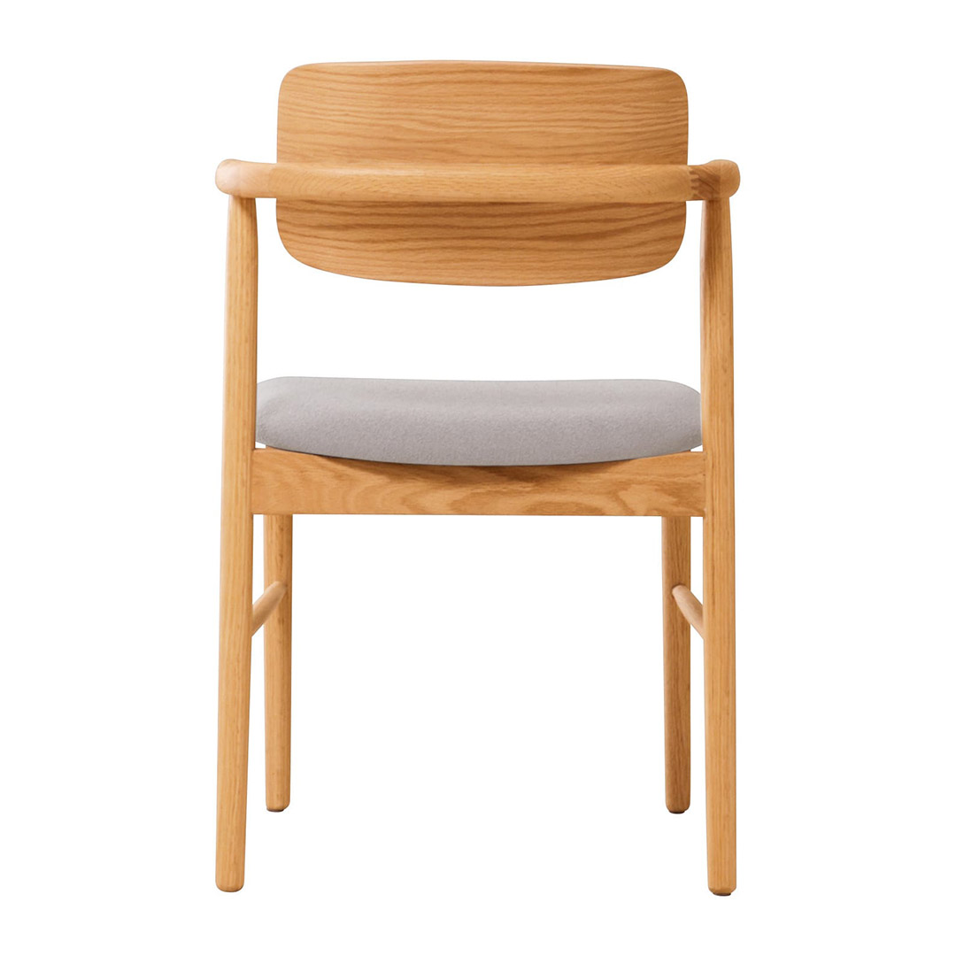 グレーベージュ