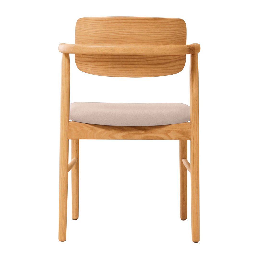 サンドベージュ