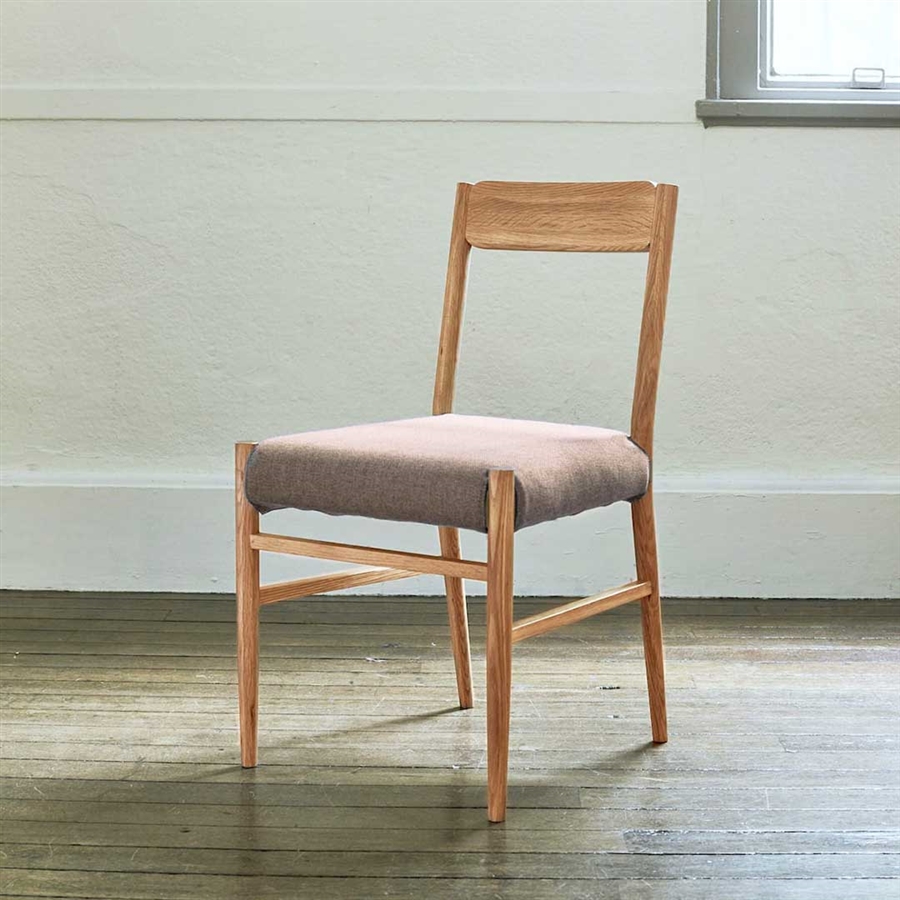 サンドベージュ