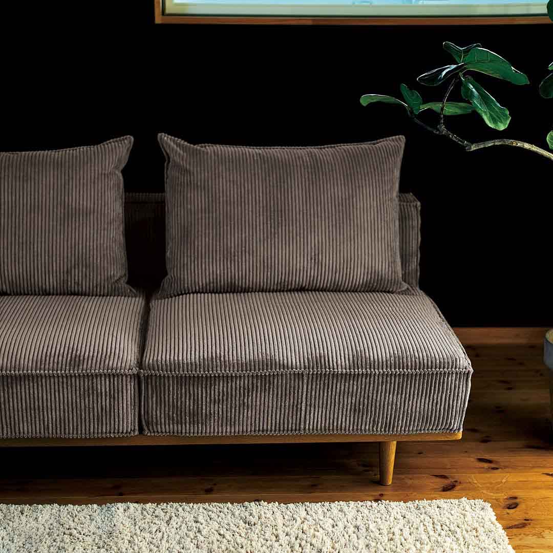 ダークベージュ