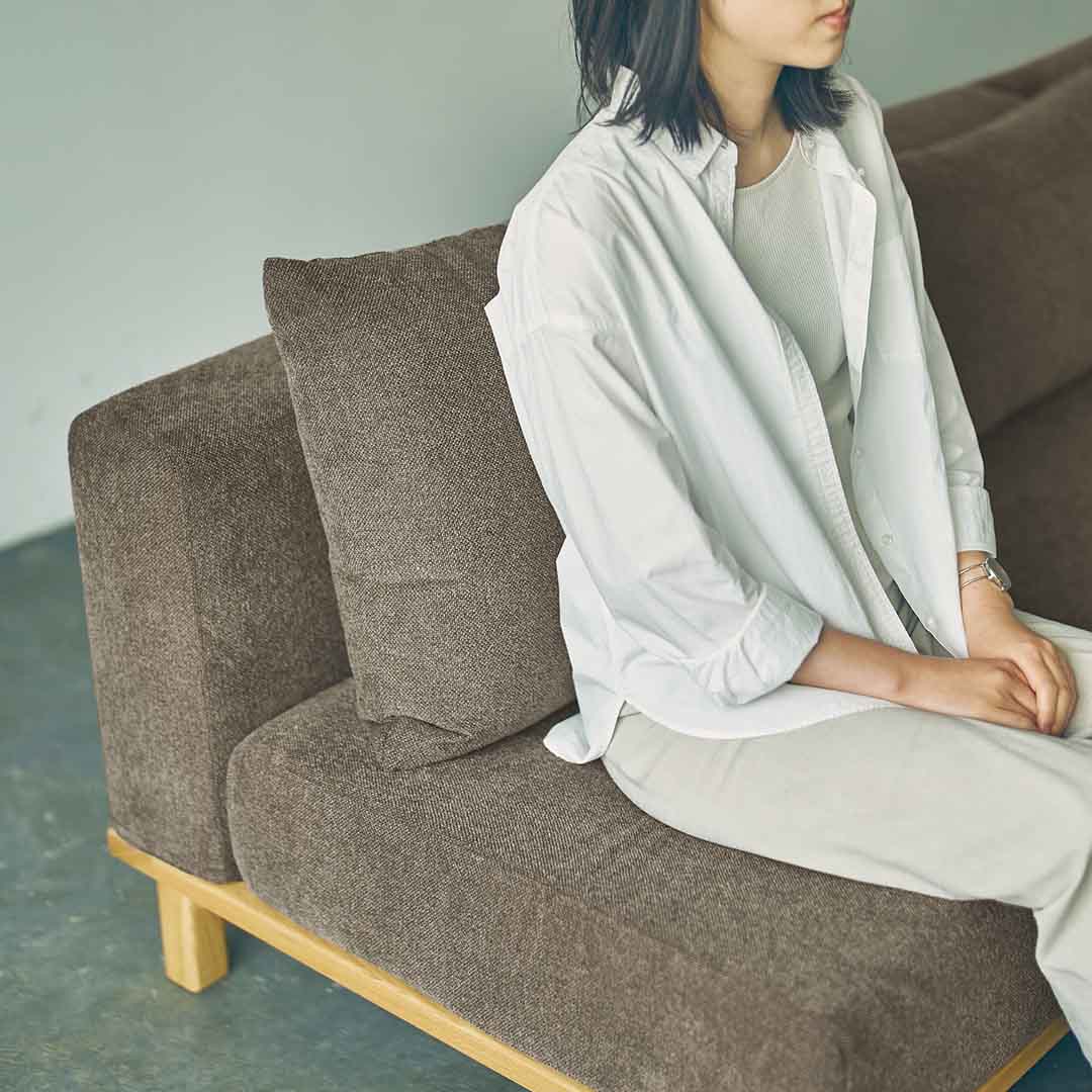 ライトブラウン