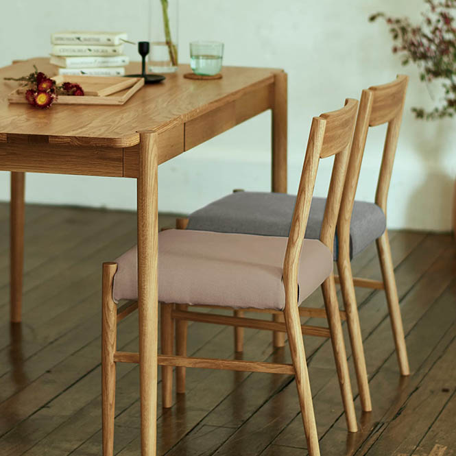 サンドベージュ