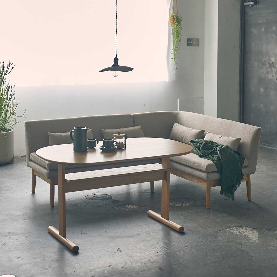 サンドベージュ