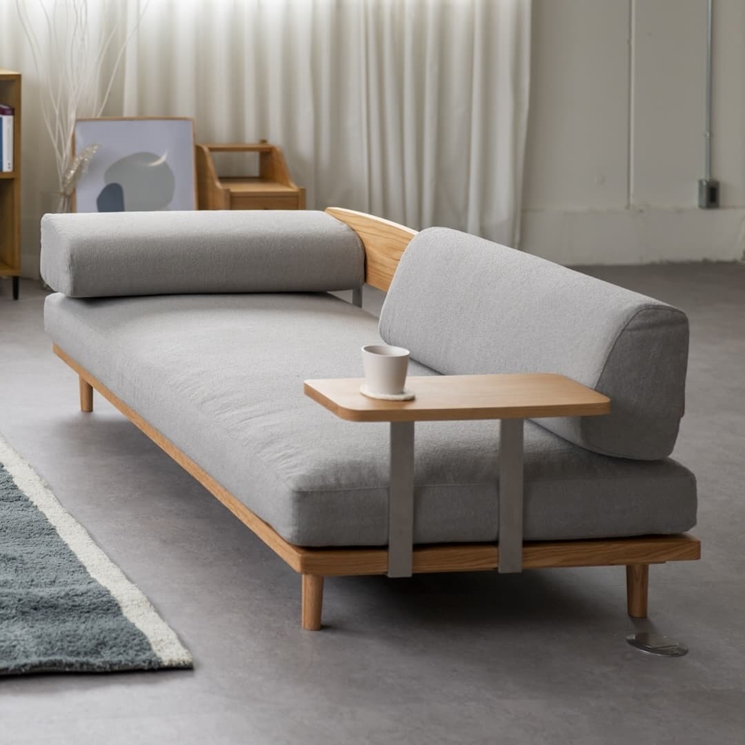 グレーベージュ