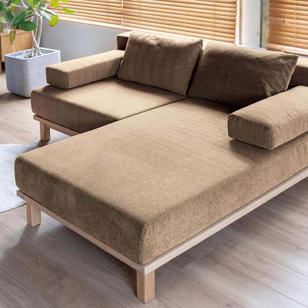 ライトブラウン