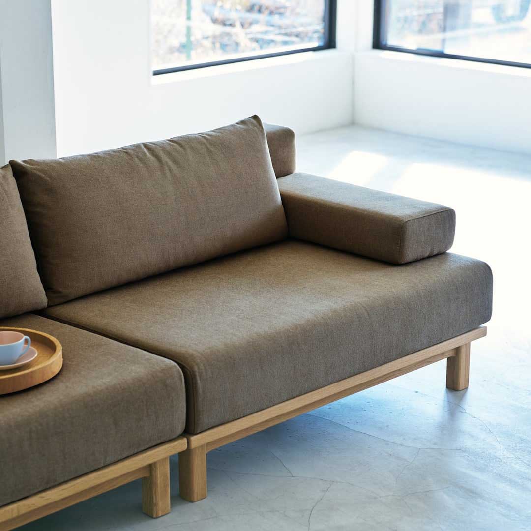 ライトブラウン