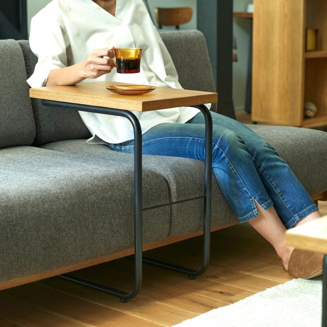 サンドベージュ