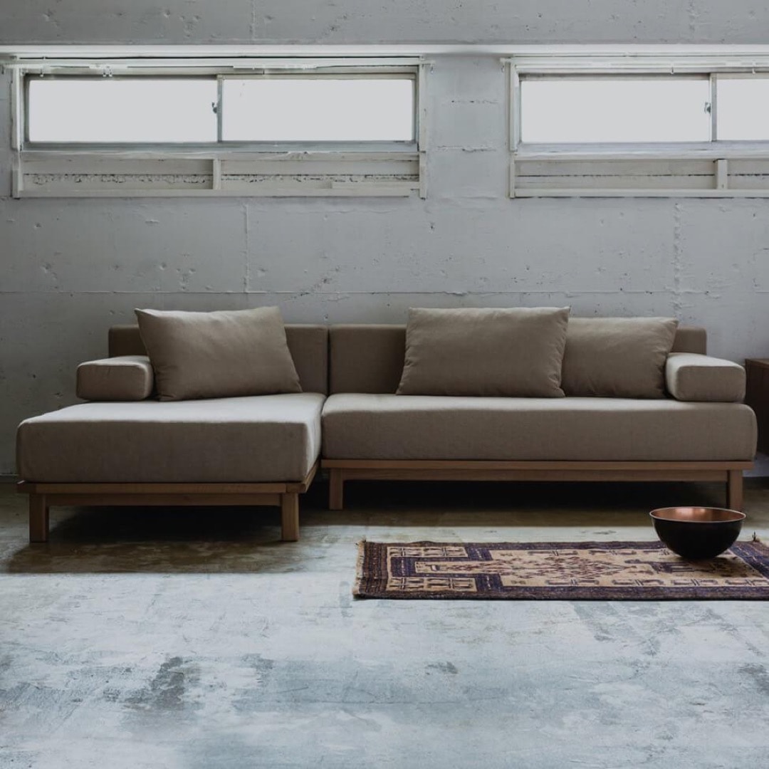 ライトブラウン