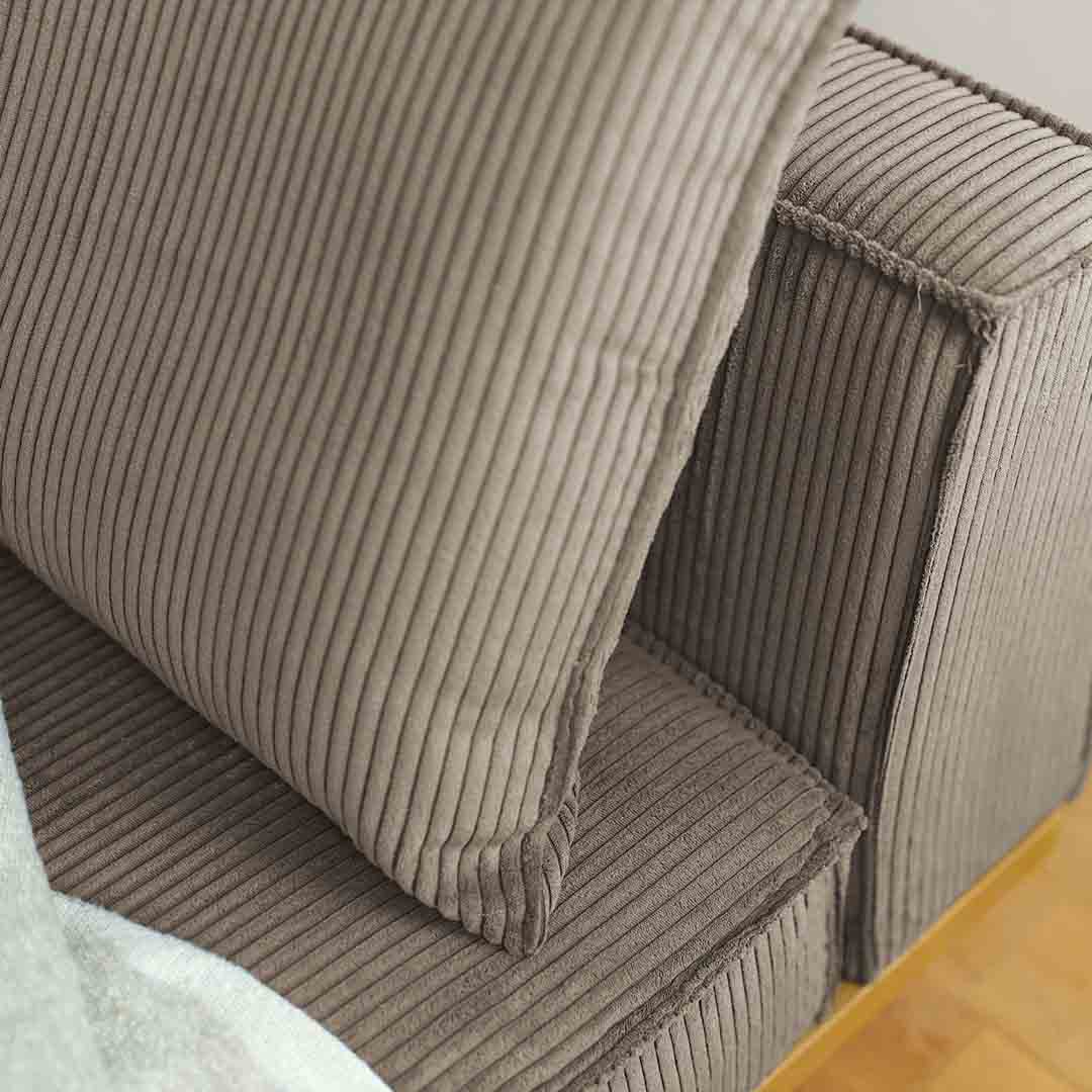 グレーベージュ