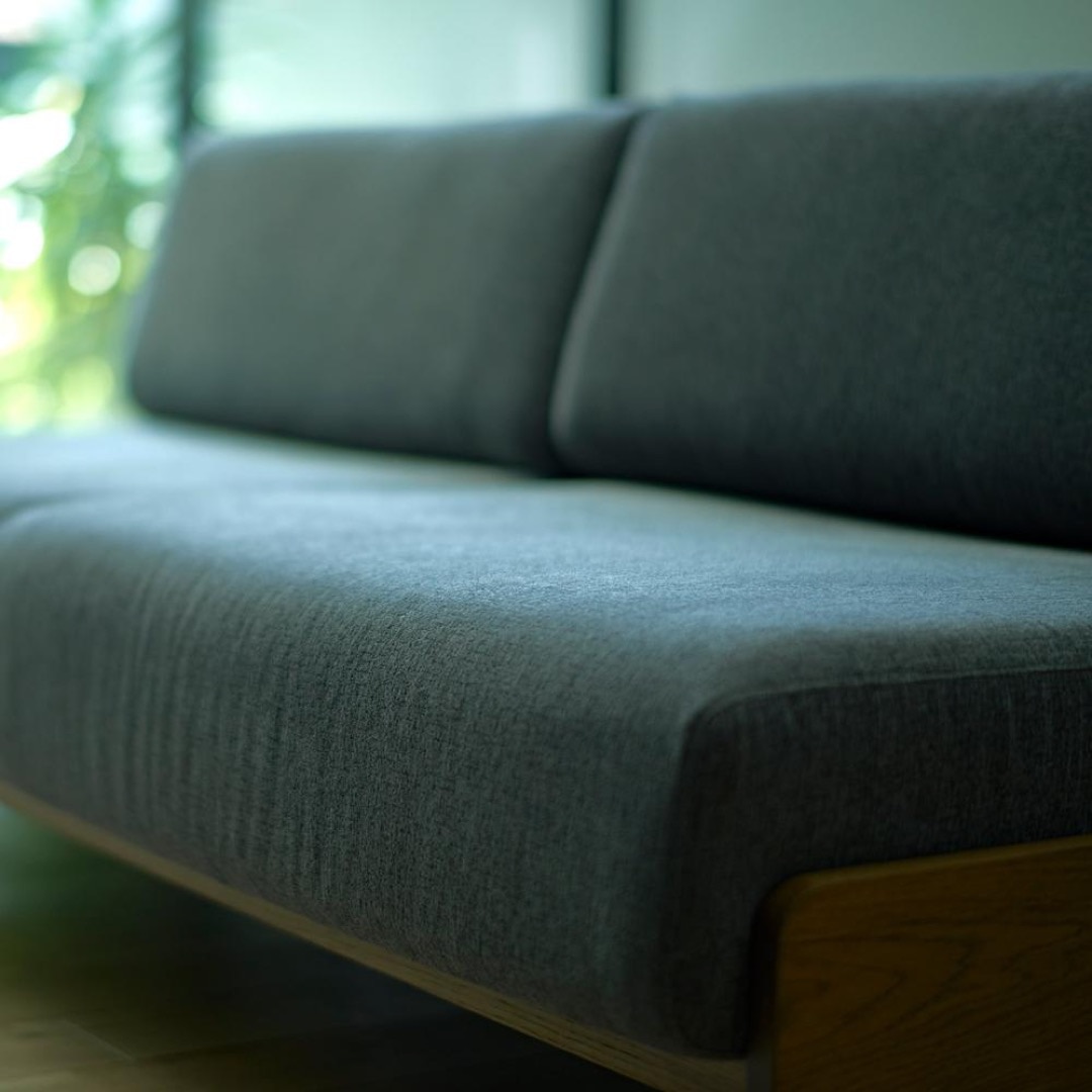 サンドベージュ