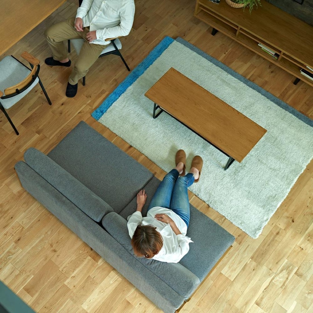 サンドベージュ