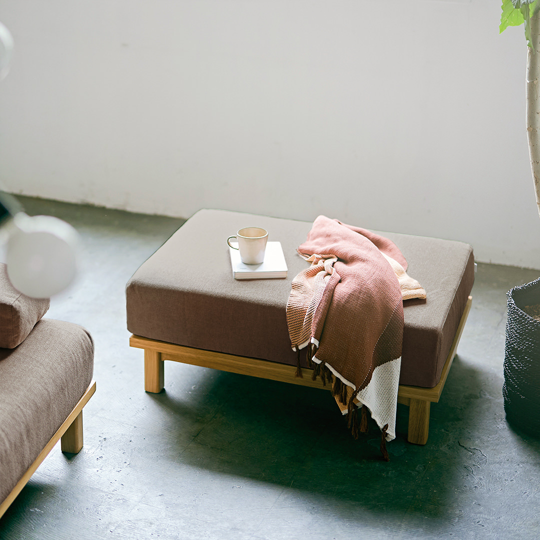 ライトブラウン