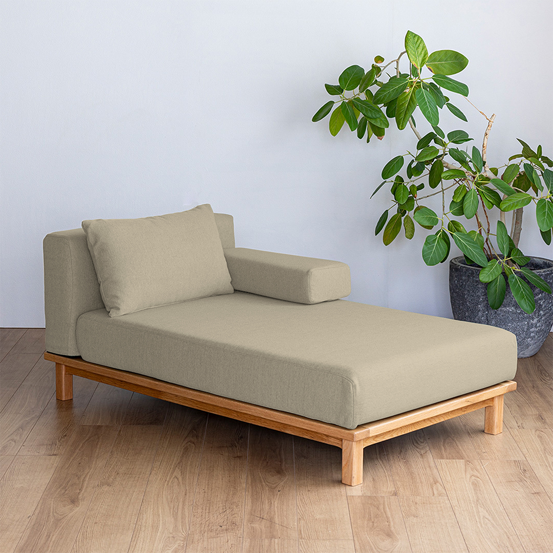 サンドベージュ