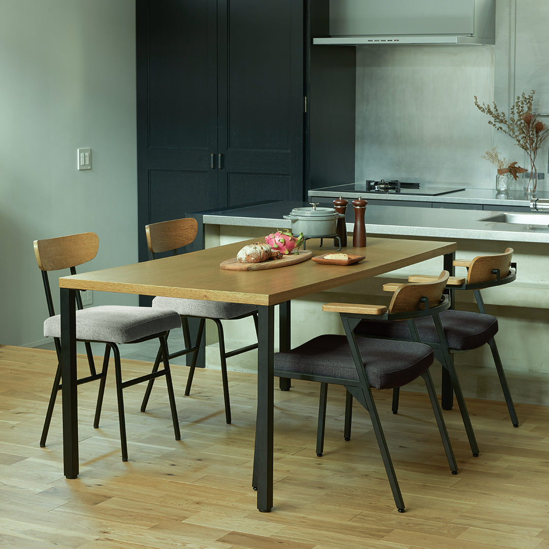 ダークグレー×グレー