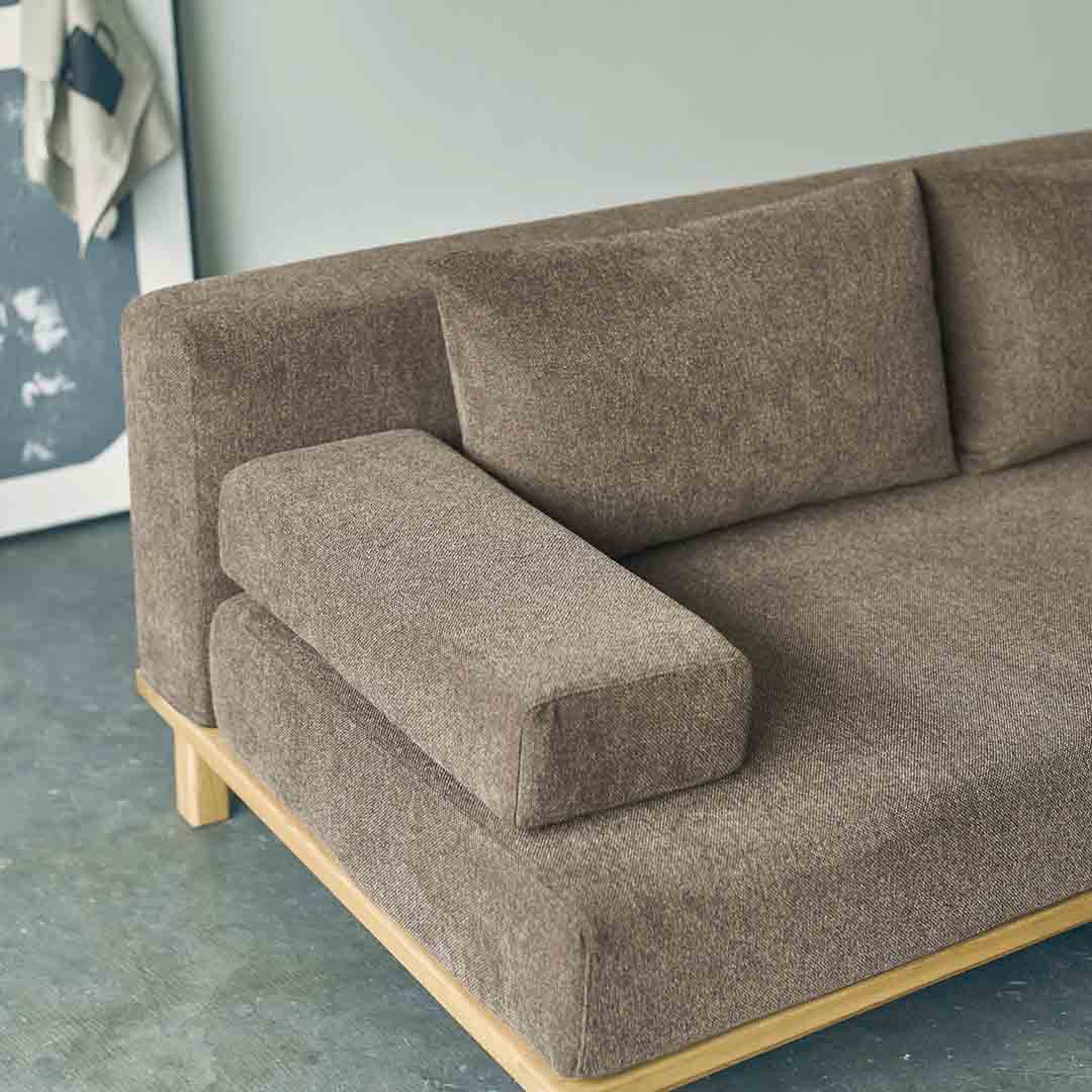 ライトブラウン