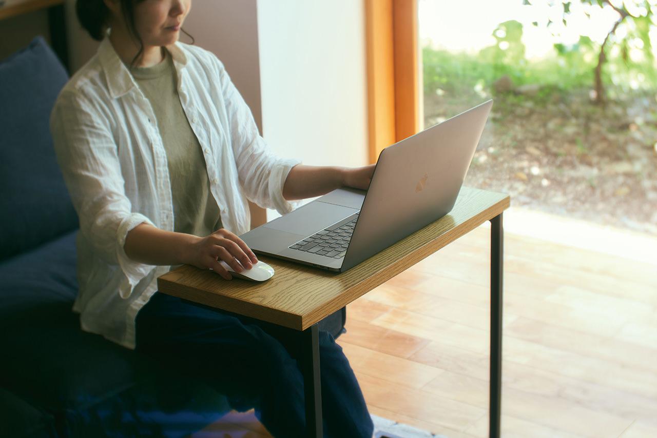 PCを置いて在宅ワークにも最適 ADRS ハント サイドテーブル Mサイズ ナチュラル