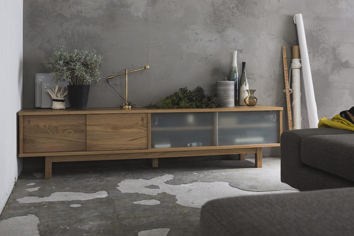 左右非対称なデザイン SIEVE シュッツ ローボード ナチュラル