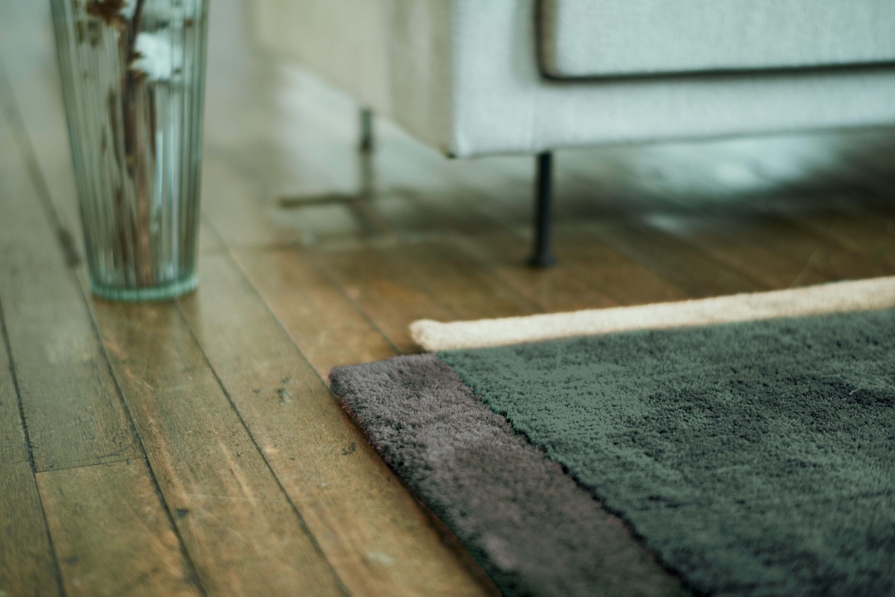 シンプルながら凛とした雰囲気 SIEVE ブレンド ラグ アイボリー