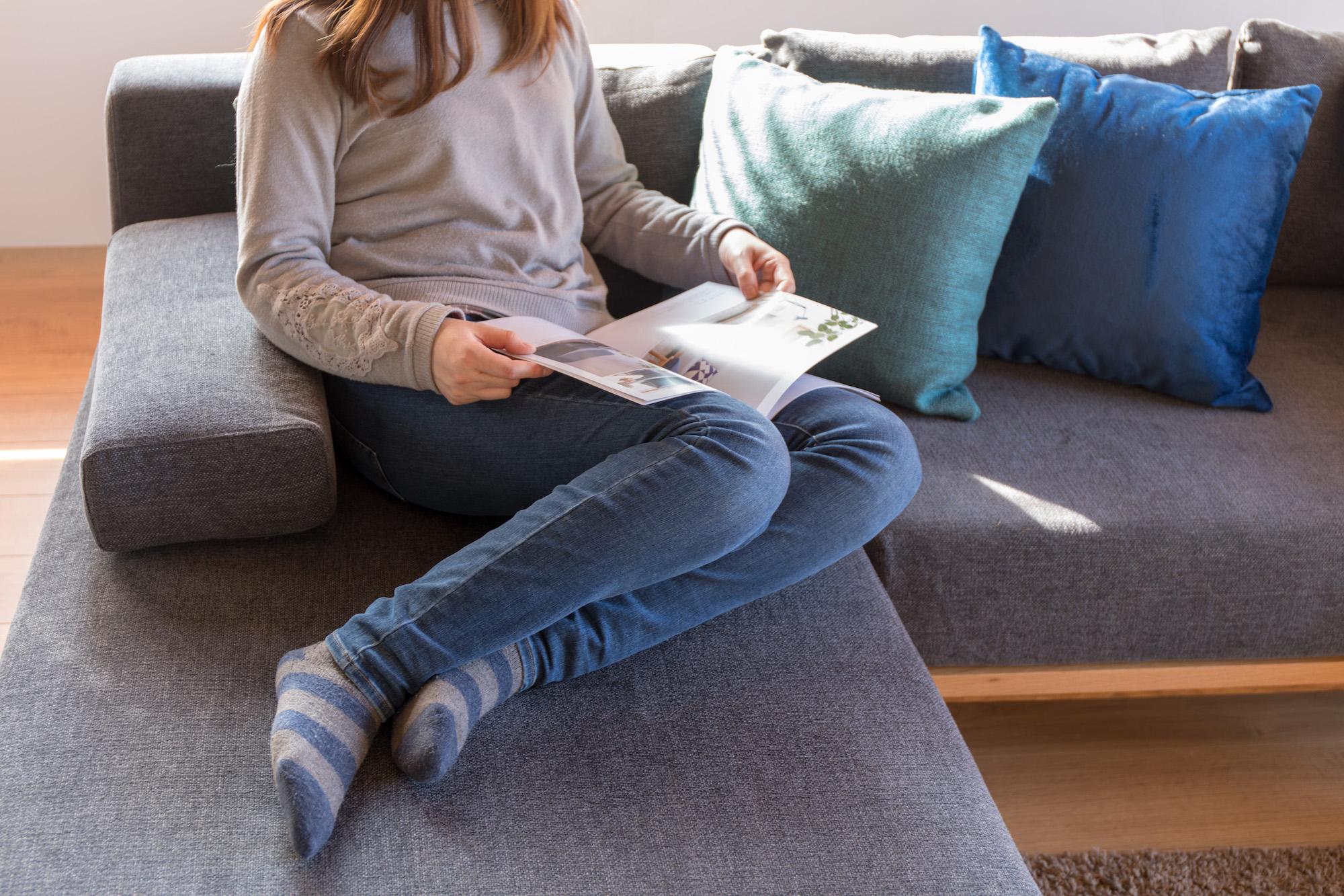 足を伸ばしてくつろげる SIEVE レクトユニット ソファ ロング/グレー