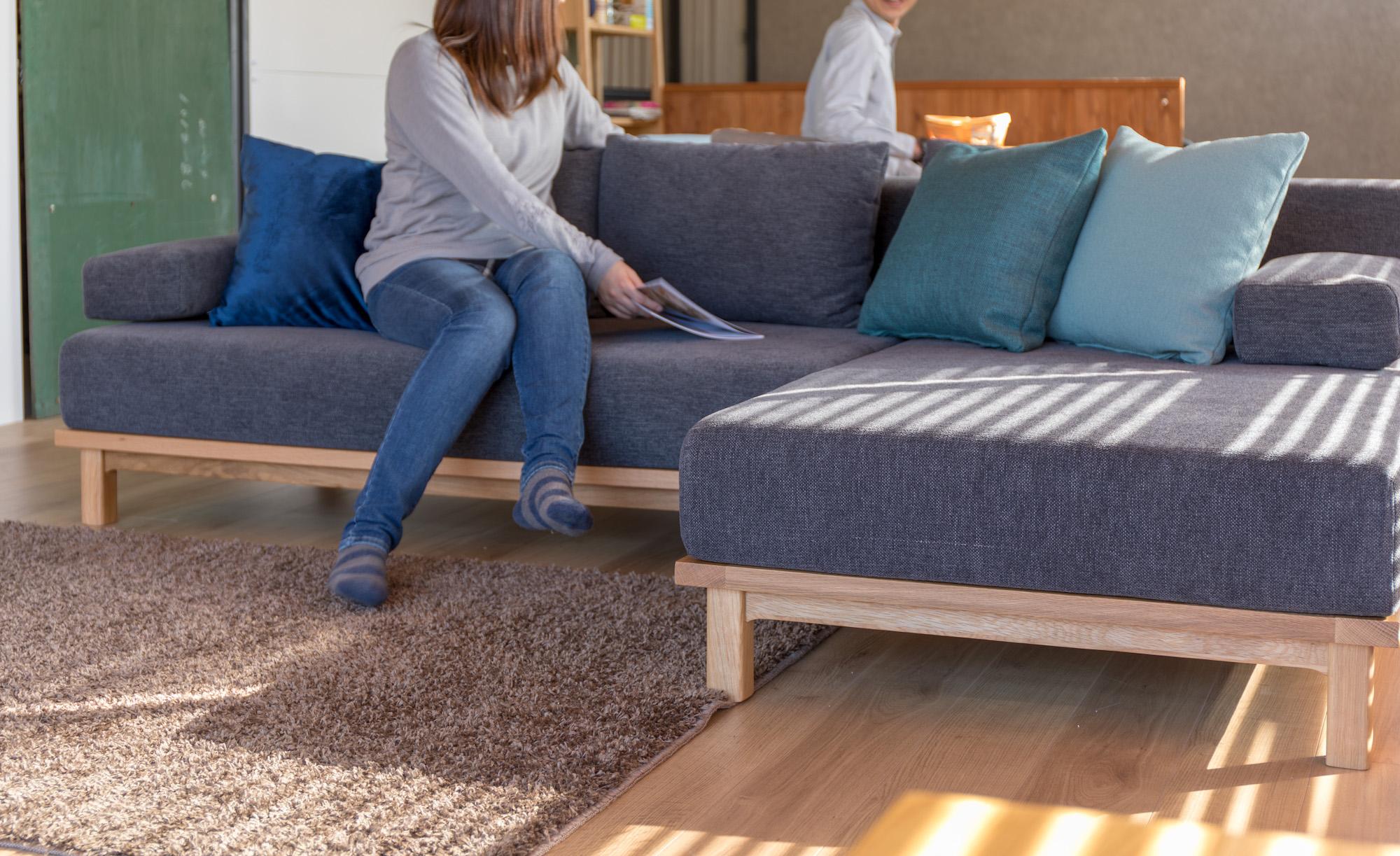 コミュニケーションを妨げない高さ設定 SIEVE レクトユニット ソファ ロング/グレー