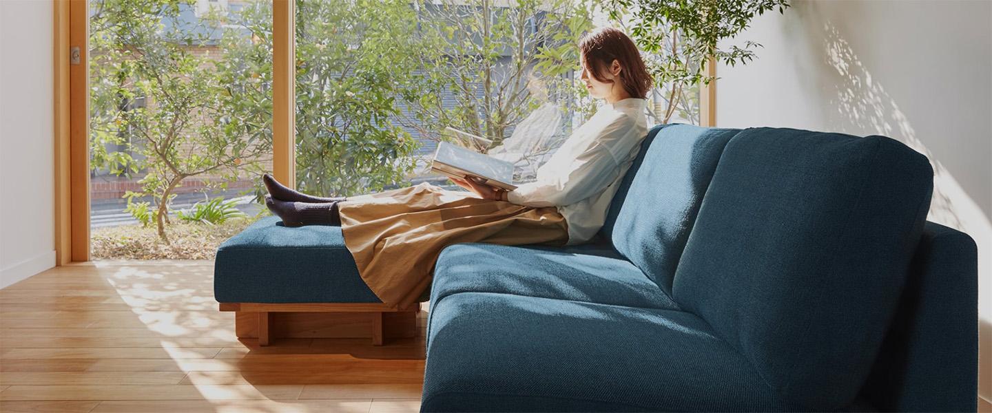 高品質なクッションを採用 SIEVE クロッシングソファ 2人掛け ブラック