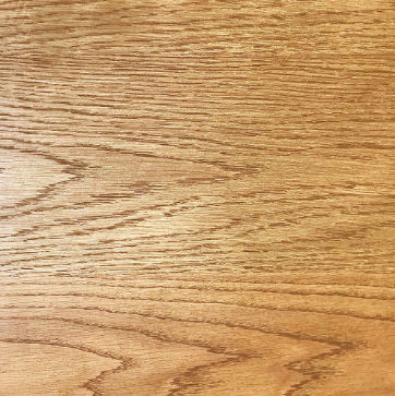 存在感ある美しい木目が特徴のオーク材